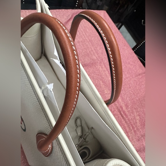 NWT Gucci Canvas Interlocking GG White Tote - Picture 2 of 13